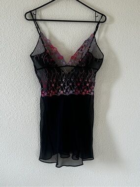 Fredrick’s Elegant Floral Embroidered chemise Slip Dress Women’s Small